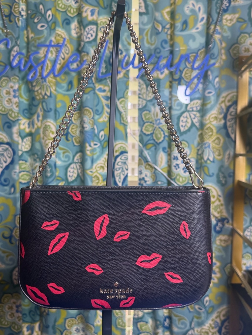 Kate Spade Madison Lip Pochette Shoulder Bag with Gold Shoulder Strap